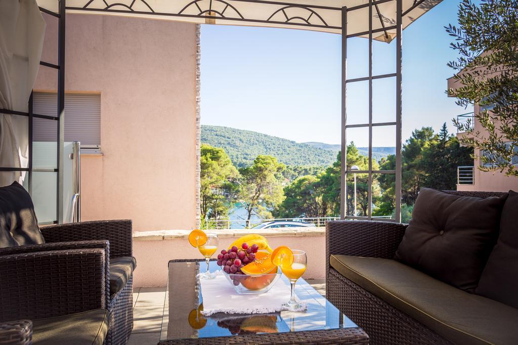 Apartment Falcon Стари Град Номер фото