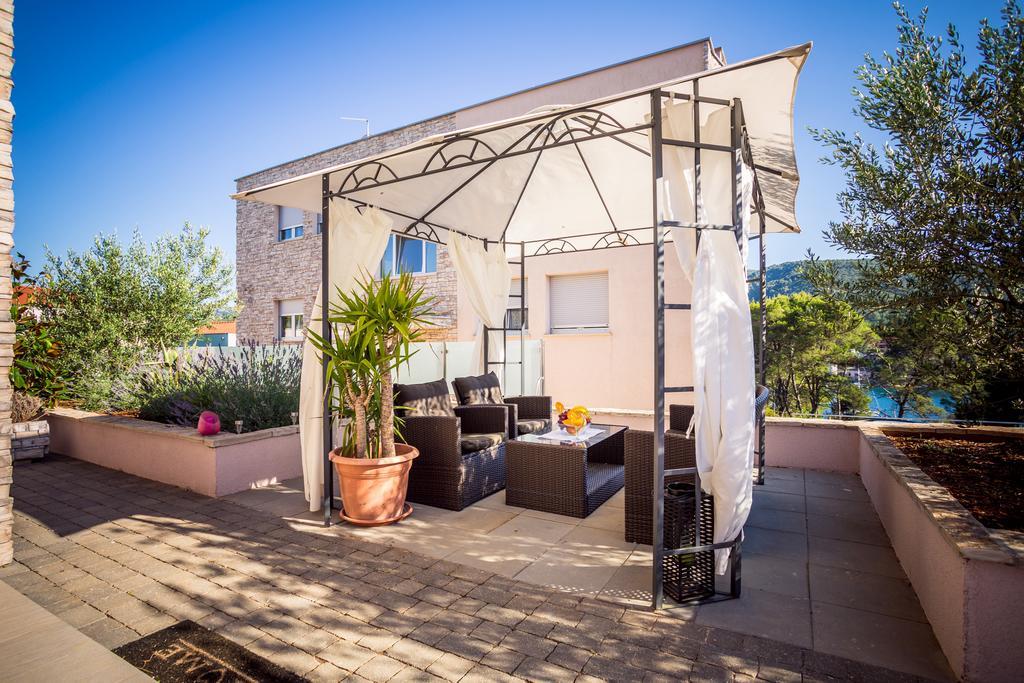 Apartment Falcon Стари Град Номер фото