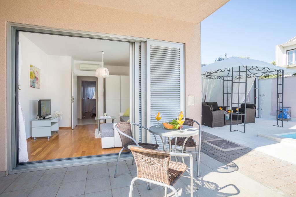 Apartment Falcon Стари Град Номер фото